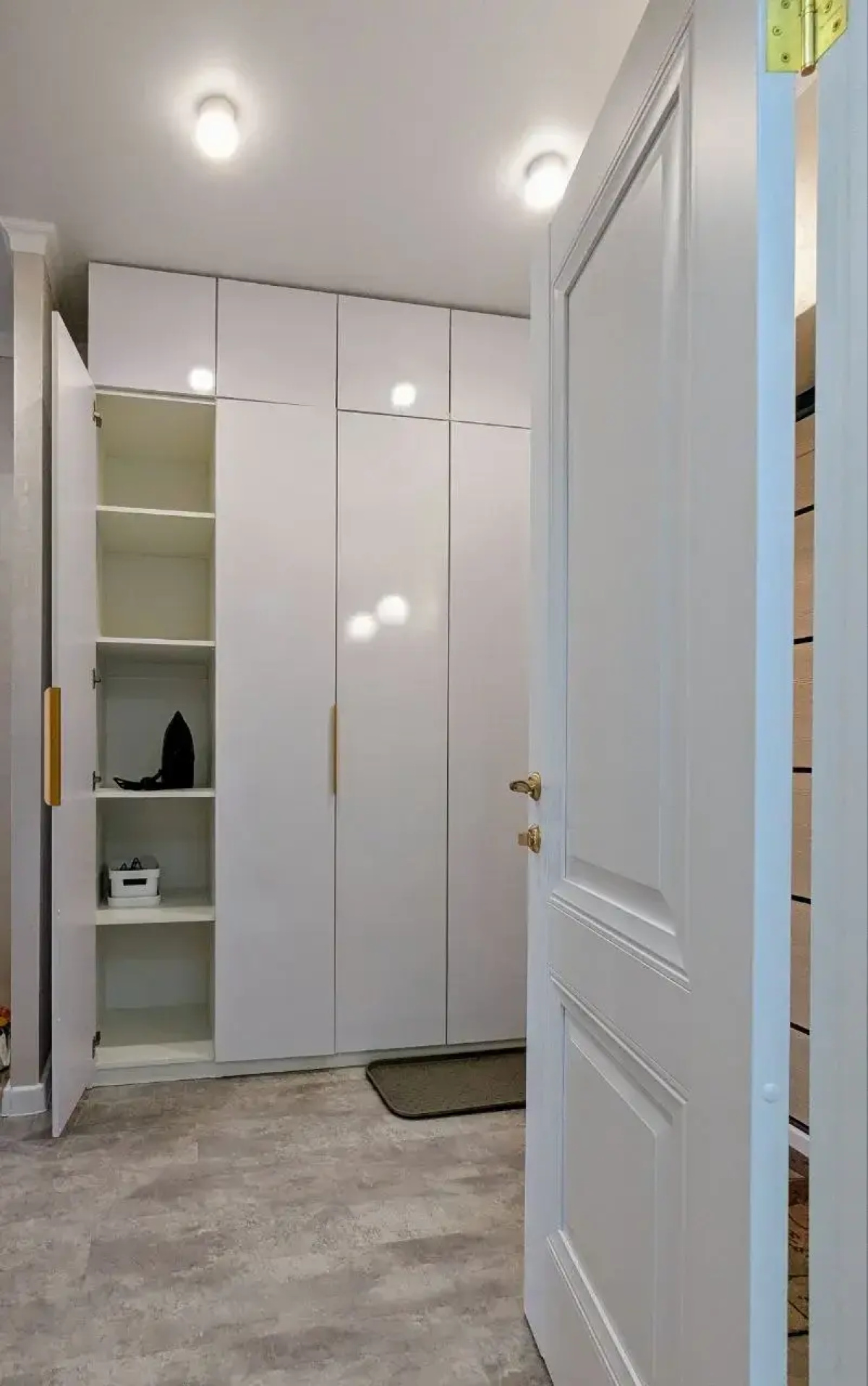 Квартира HelenRooms – уютная квартира на Набережной