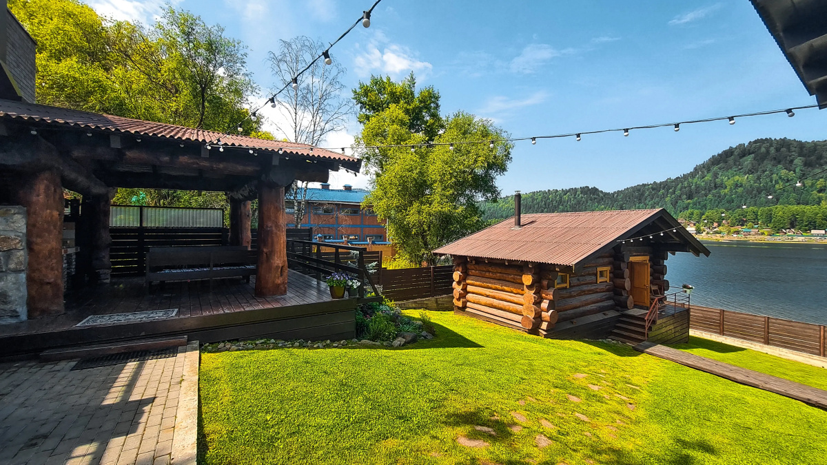 Дом Kedr House