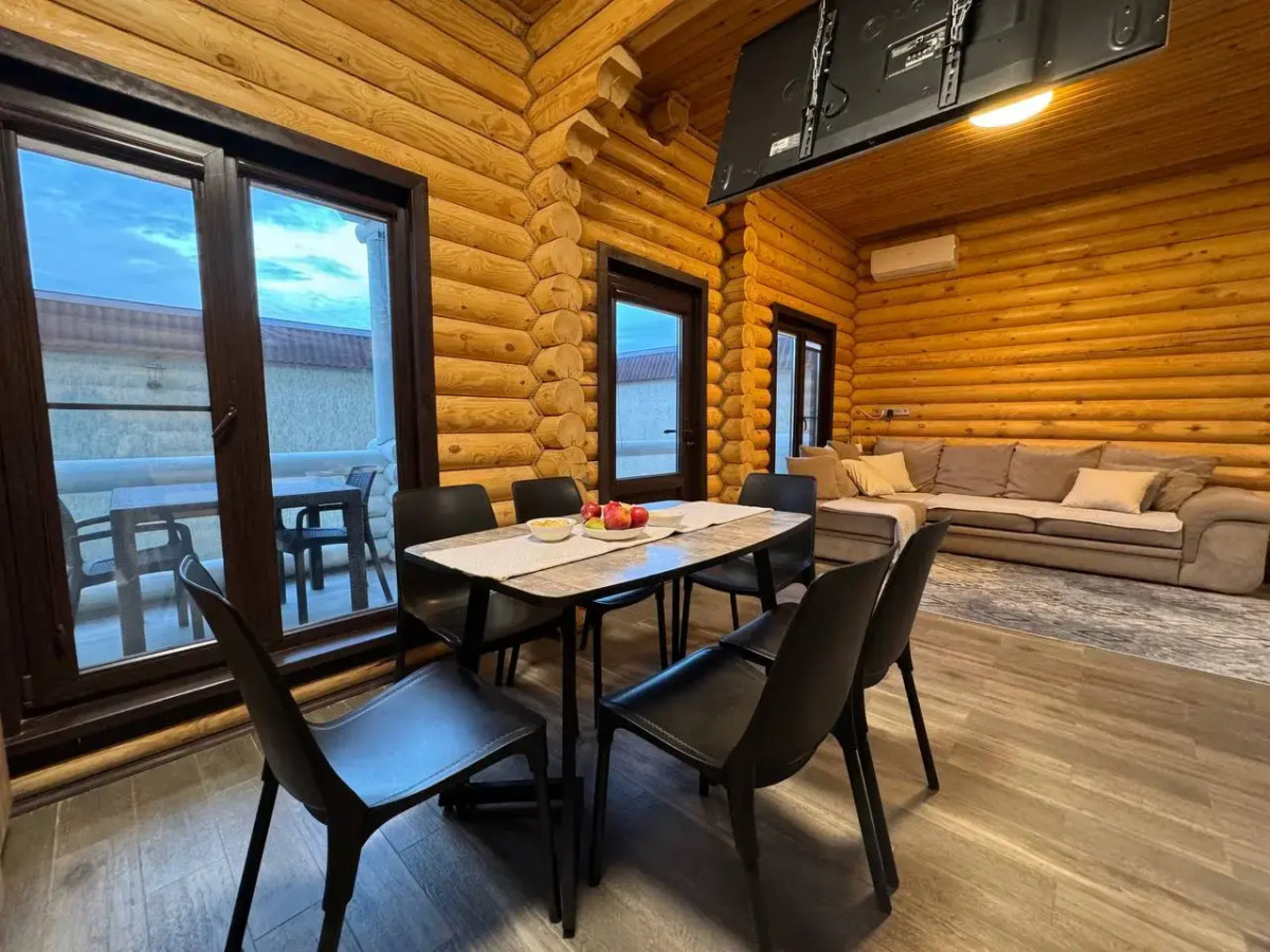 Частный дом Коттедж на Первой Линии, Караман 4