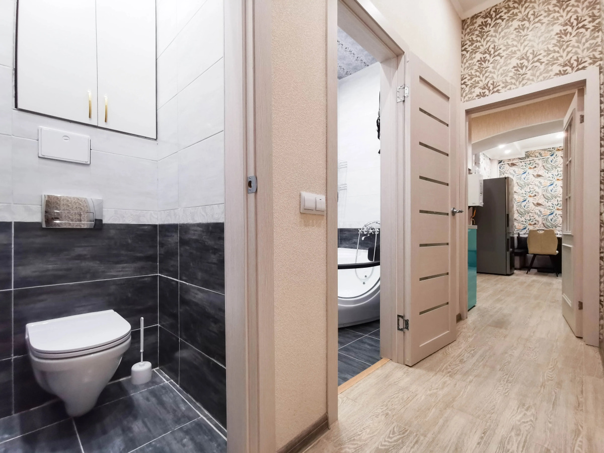 Апартаменты трехкомнатные Apartico на Марата