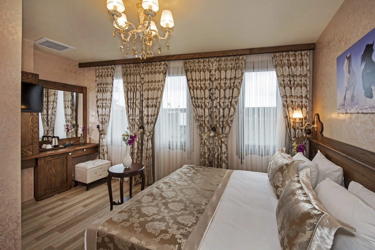 Отель Perapolis