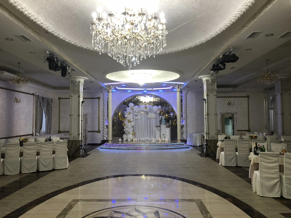 Отель Гранд Лион