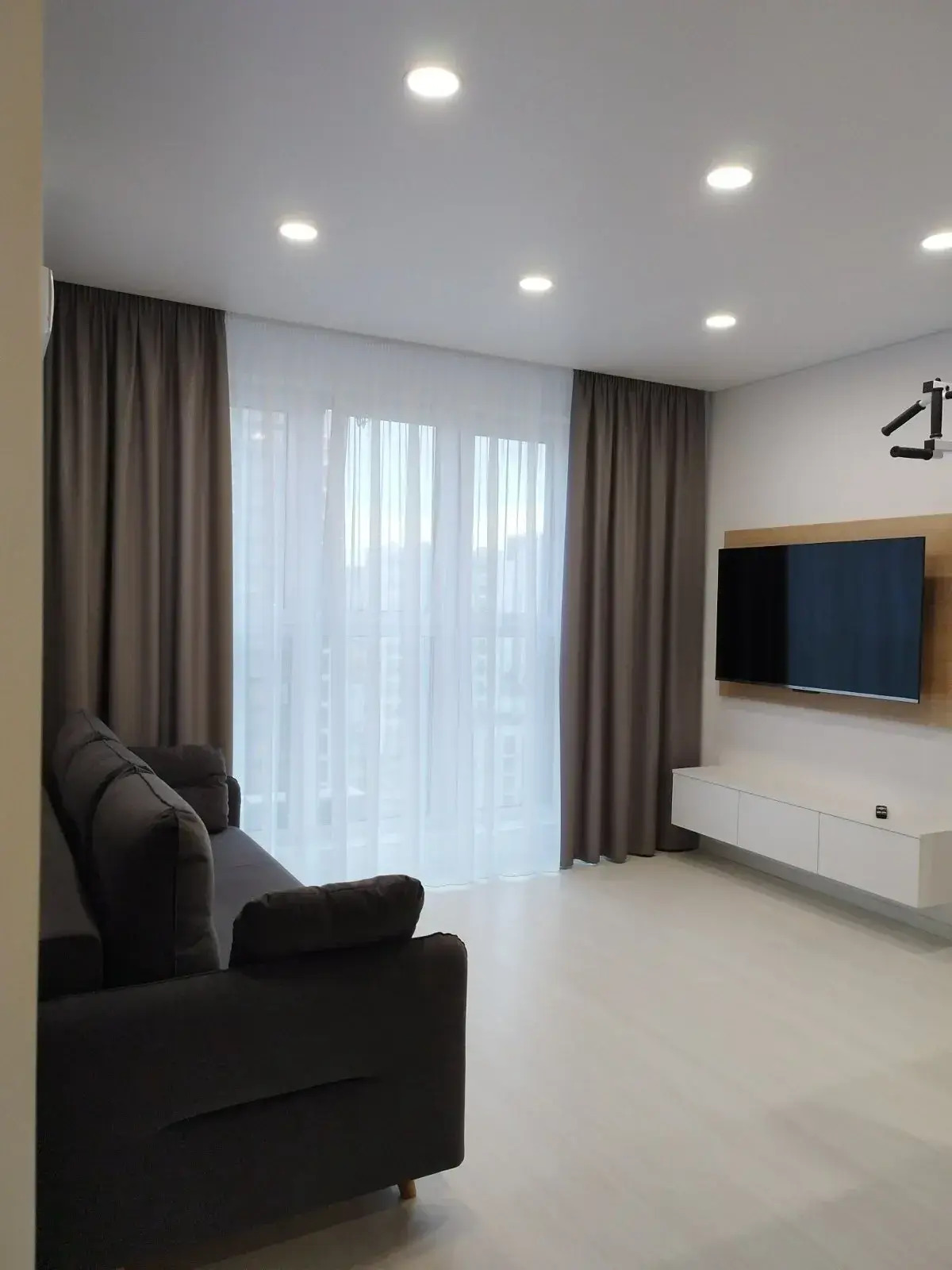 Апартаменты на 16 этаже