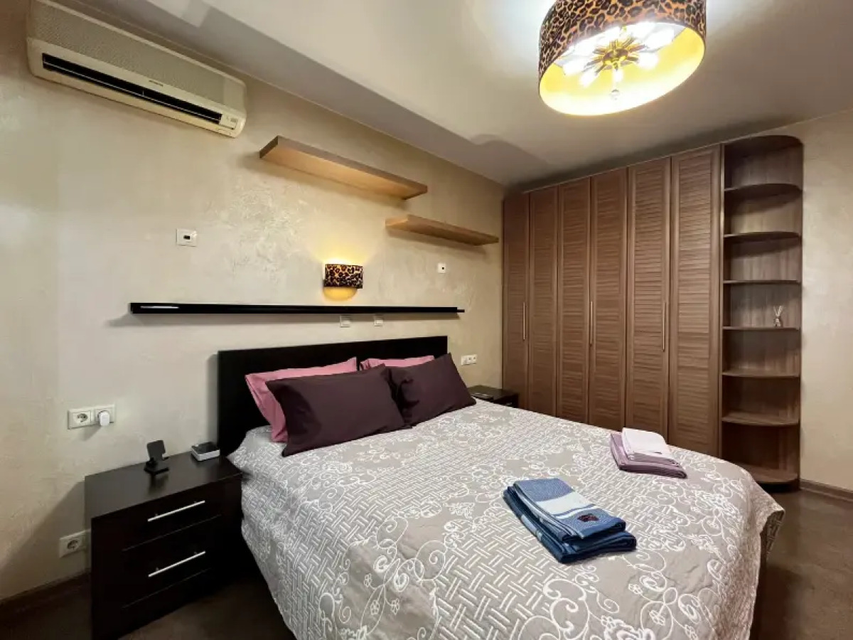 Квартира 3-комнатная  премиум-класса в центре у метро