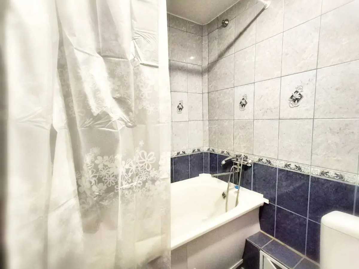 Квартира Уютная около Иркутской Областной Клинической Больницы