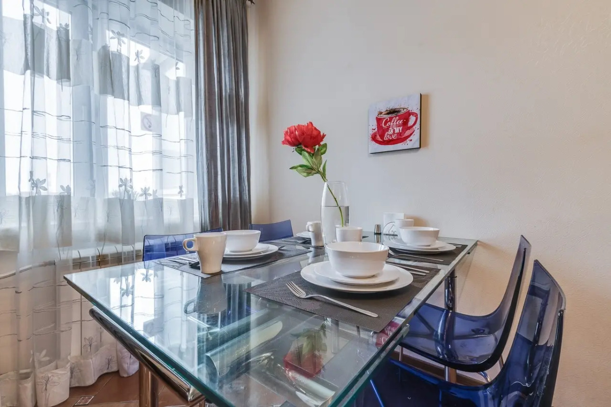 Апартаменты на Варшавской 23