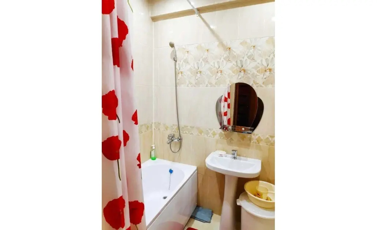 Апартаменты КвартОтель на М.Горького 85Б 16