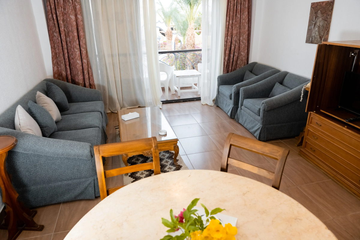 Turquoise Beach Hotel