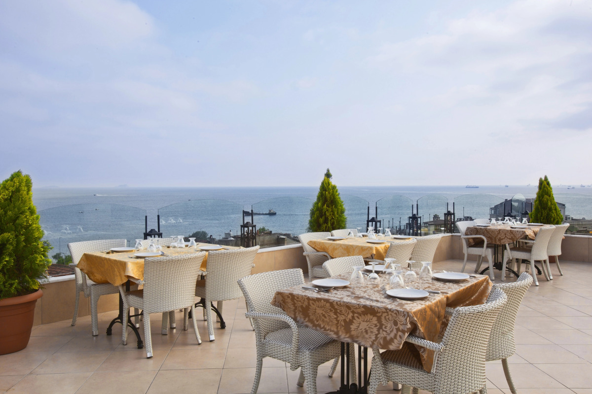 Отель Aren Suites