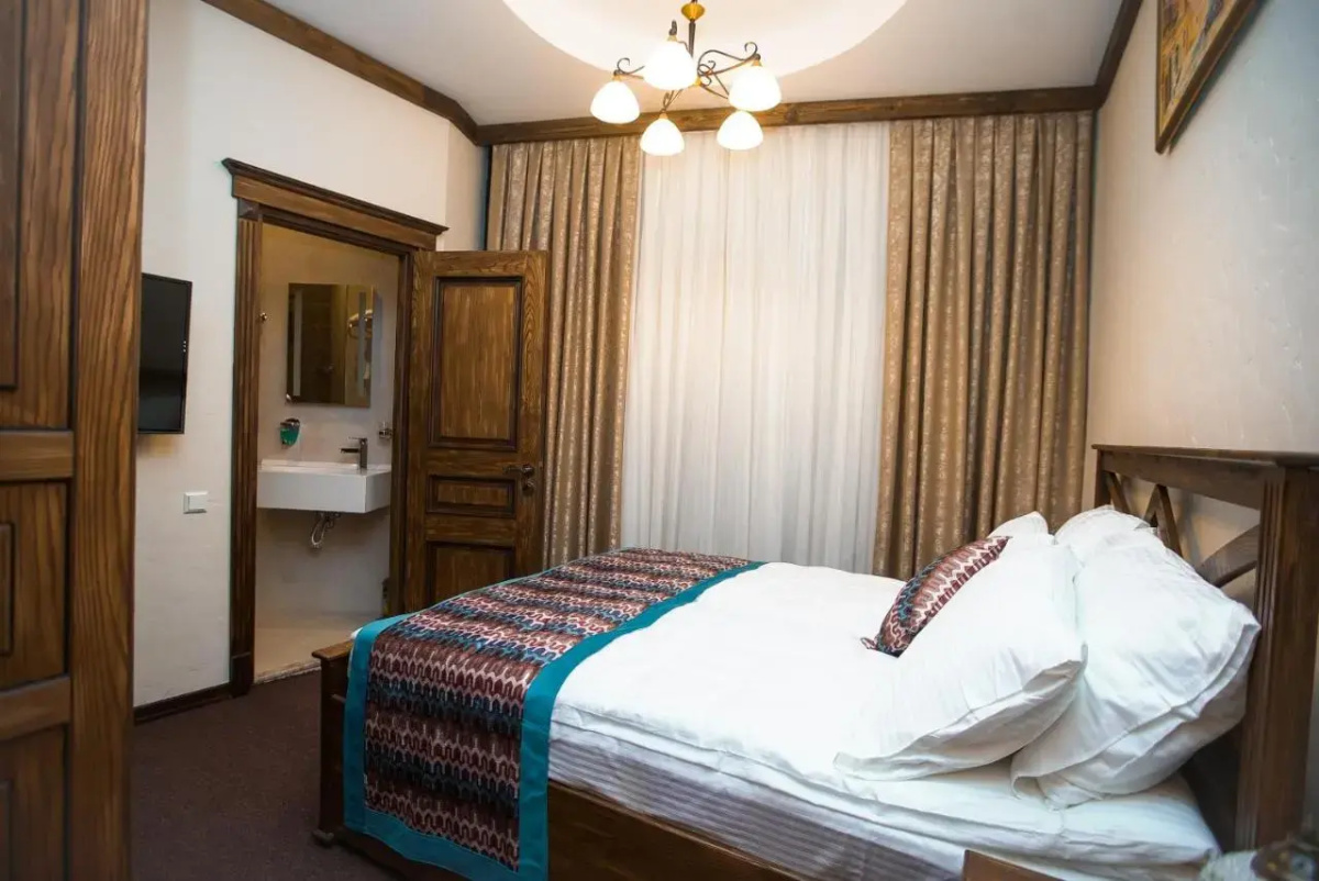 Maajid Hotel & Restaurant