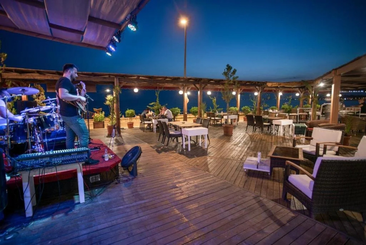 Side Beach Club Hotel