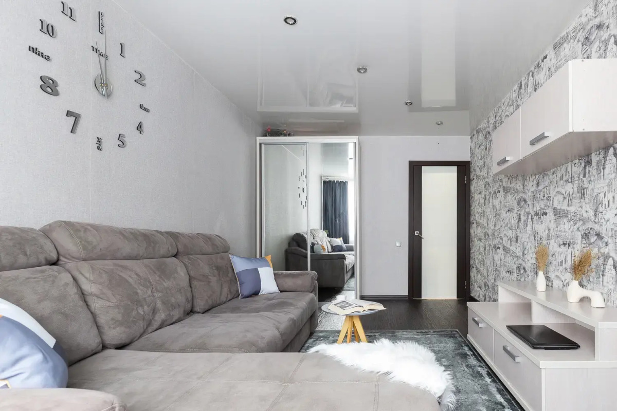 Квартира Двушка с изолированными комнатами, 5 минут до Золотой Нивы