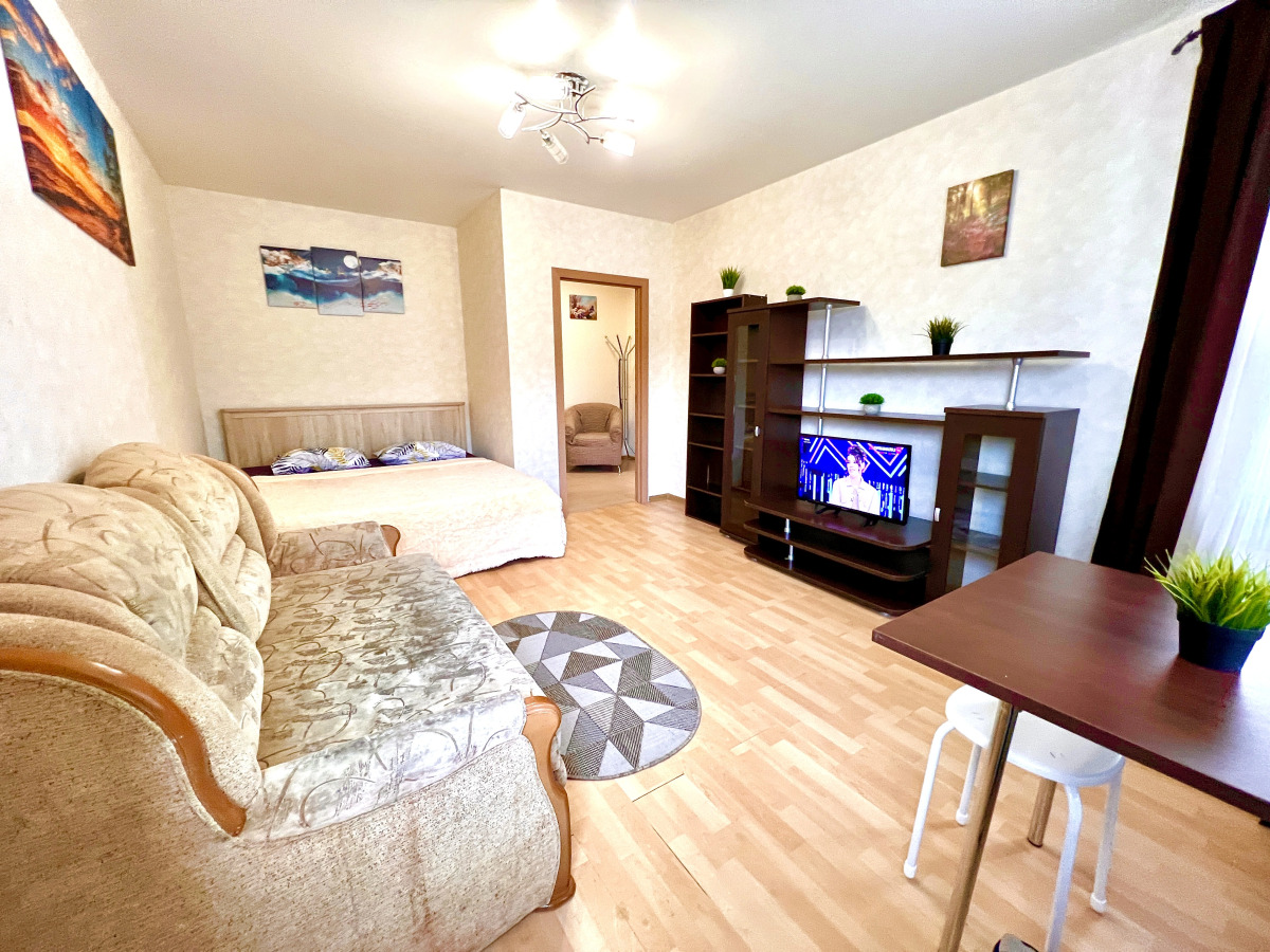 Уютные Апартаменты в Центре Города рядом с пл. Куйбышева (ул. Галактионовская 106А)