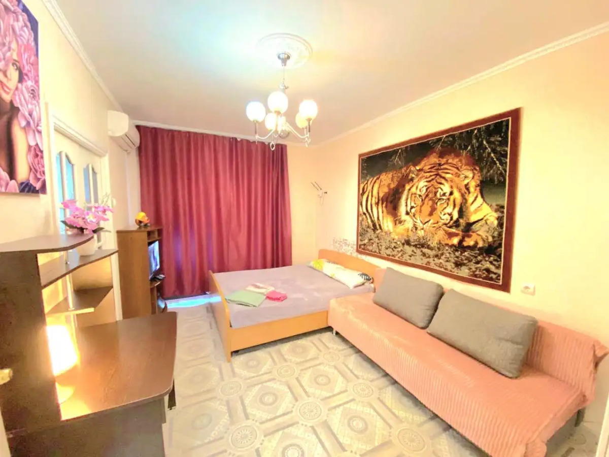 Апартаменты на Пилотов 12