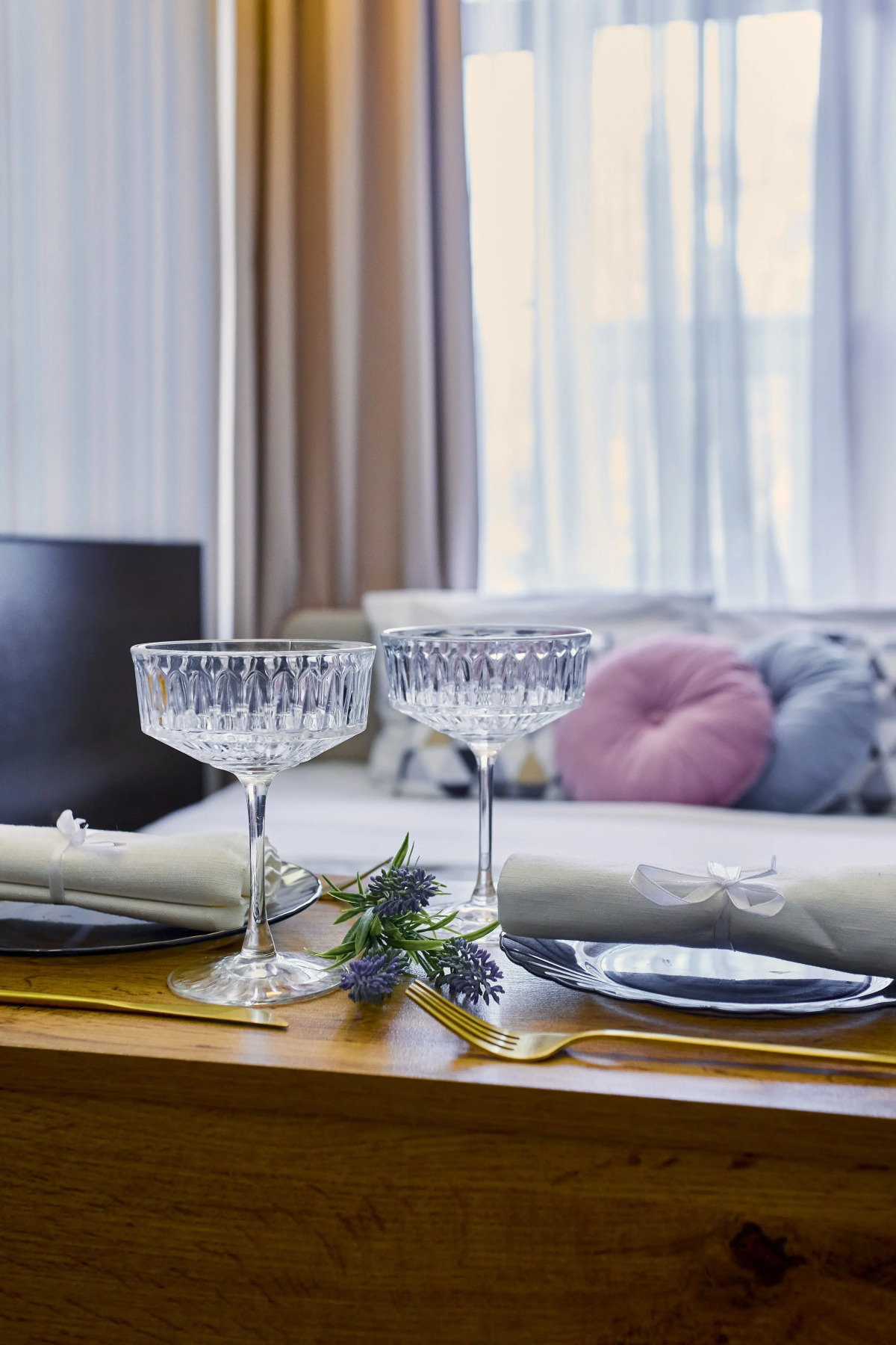 Апартаменты у Невы