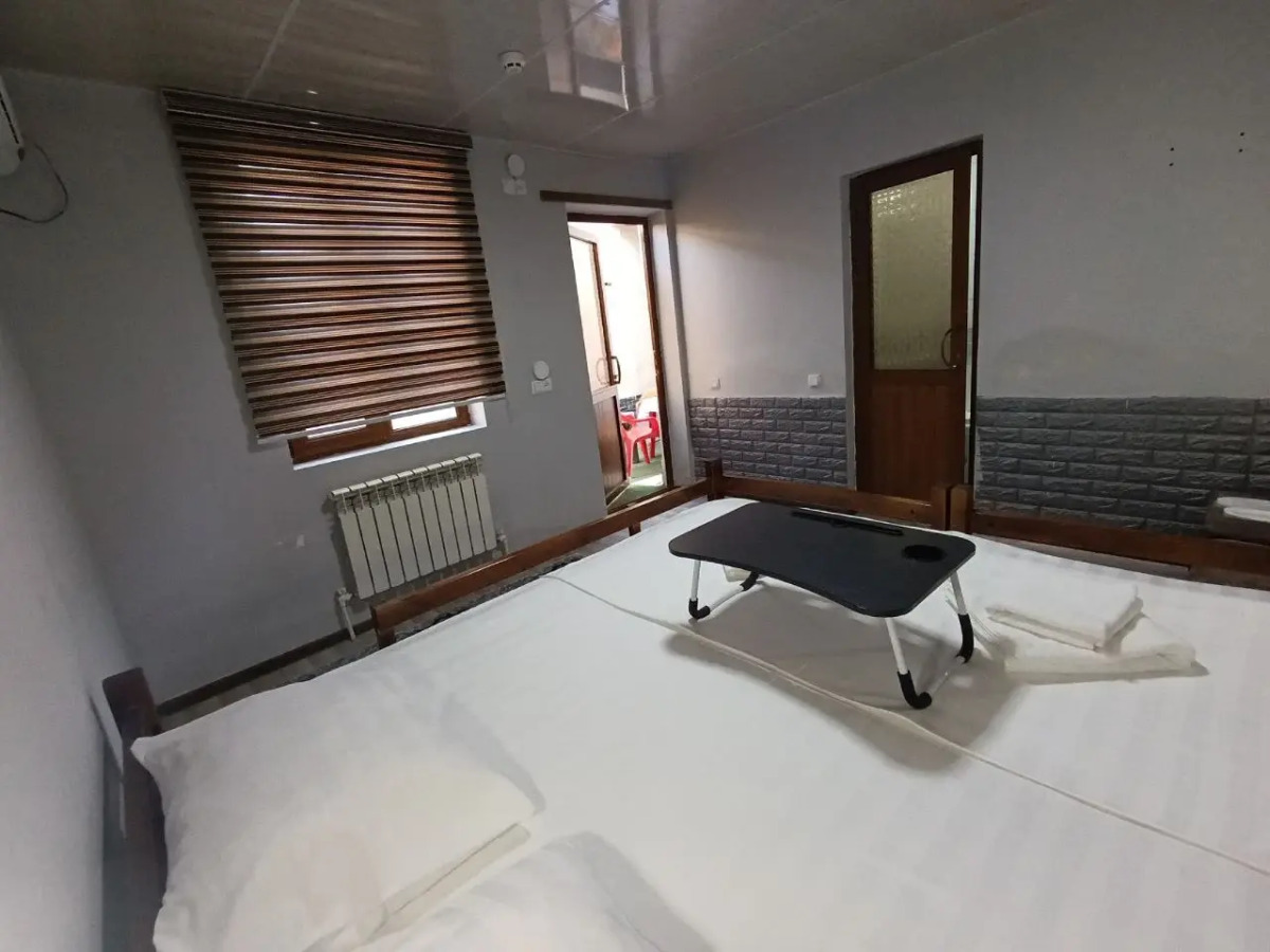 Хостел Caravan Hostel