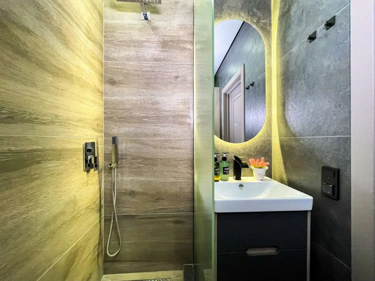 Квартира от FolkFort — светлая студия у арки ВДНХ и сквера Останкино