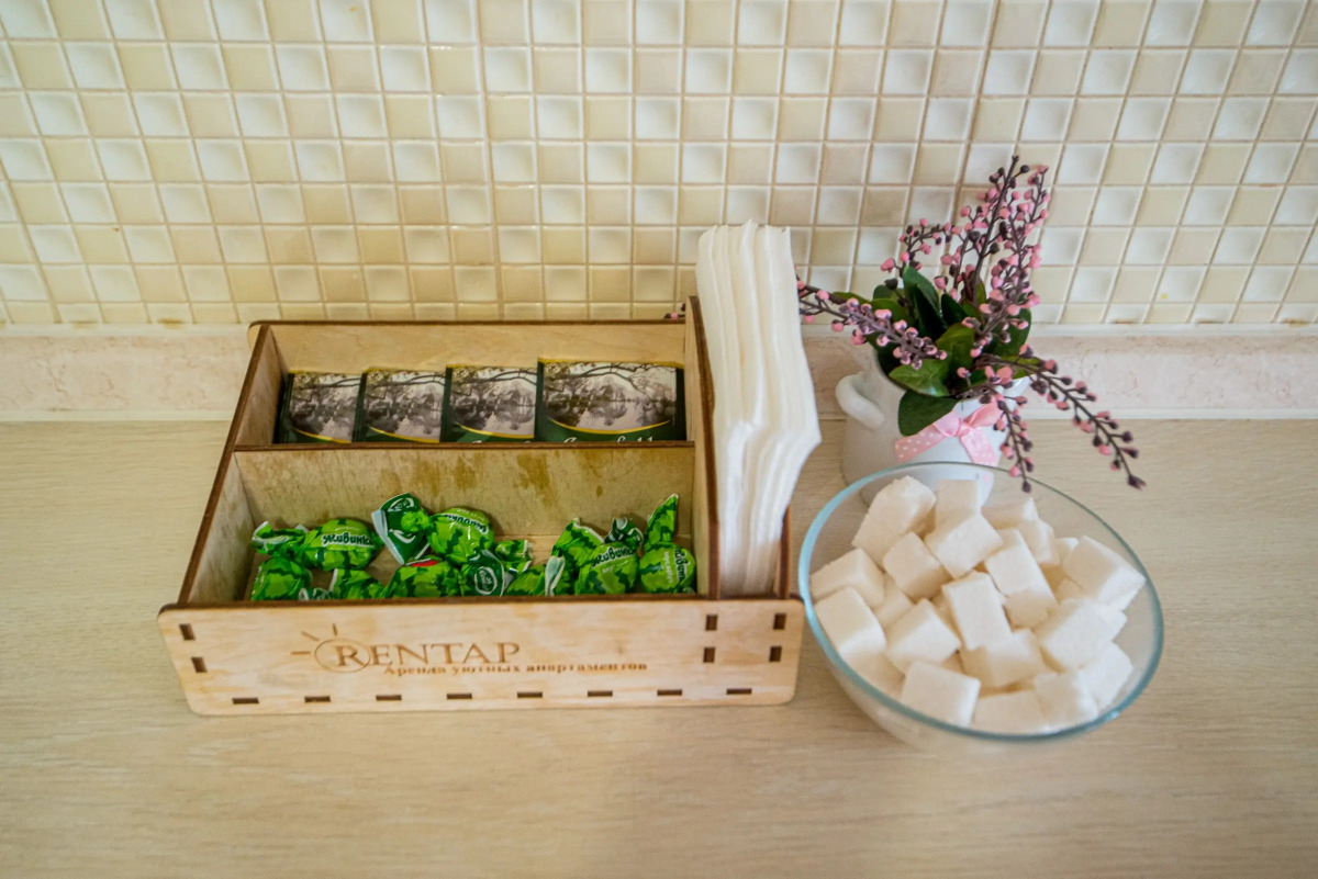 Квартира 1-к яркая у залива на Маркова 8/2 от RentAp, 4 сп.места