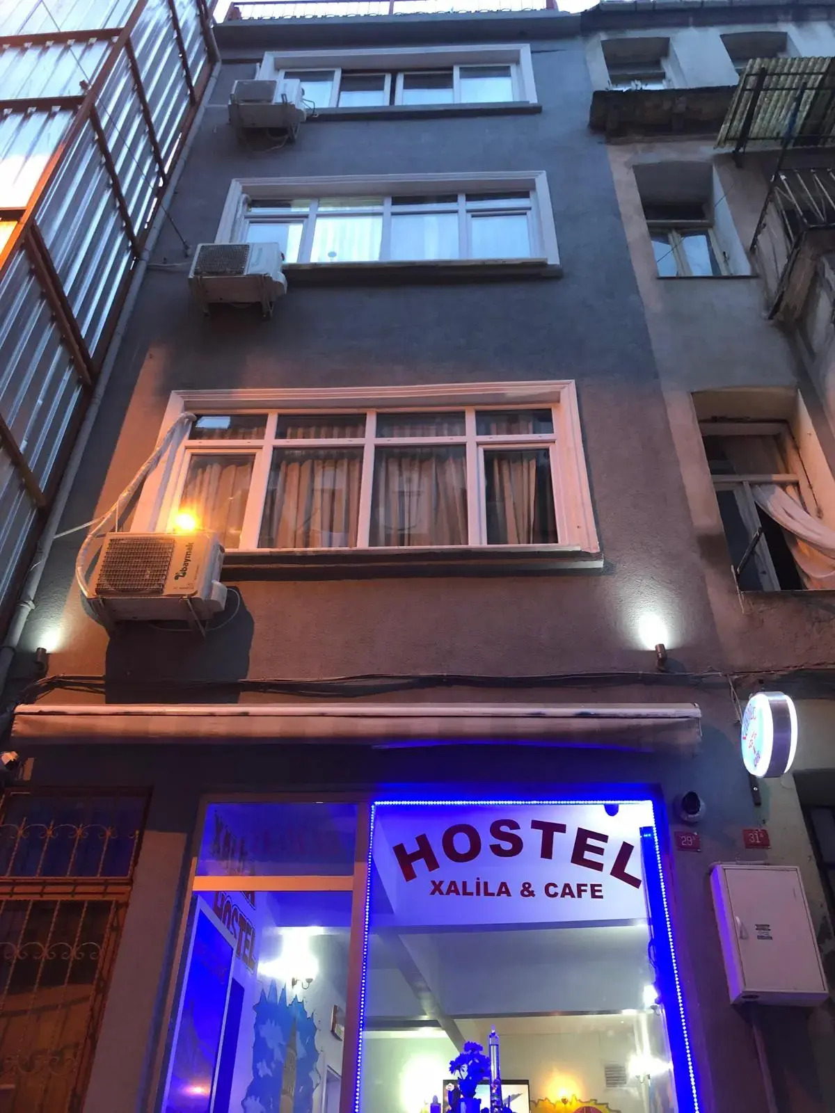Хостел Xalila