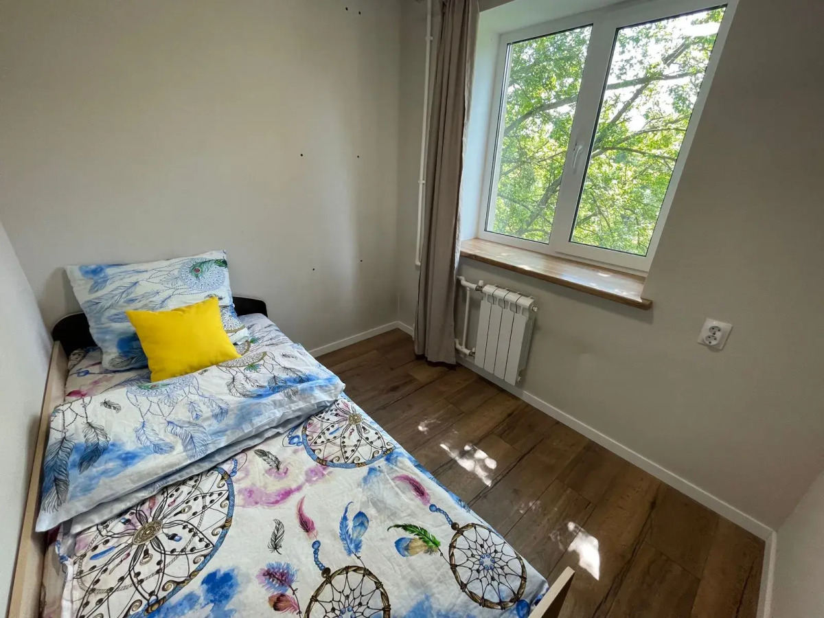 Апартаменты 2-х комнатные апартаменты на Есенина 69