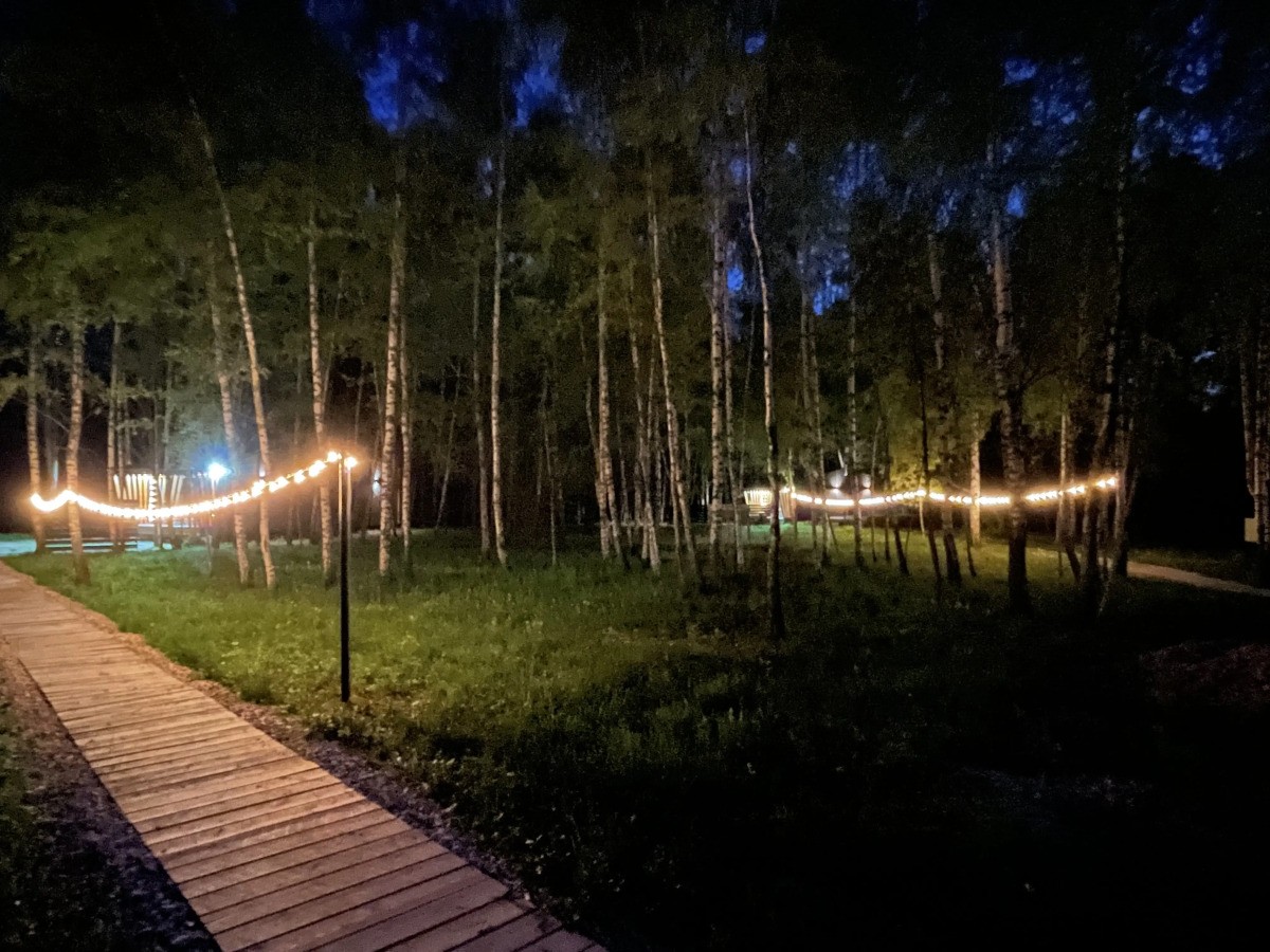 Отель Шепот