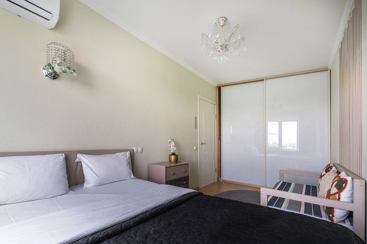 Апартаменты ДВА ГОРОДА - На набережной у Острова мечты и Технопарка