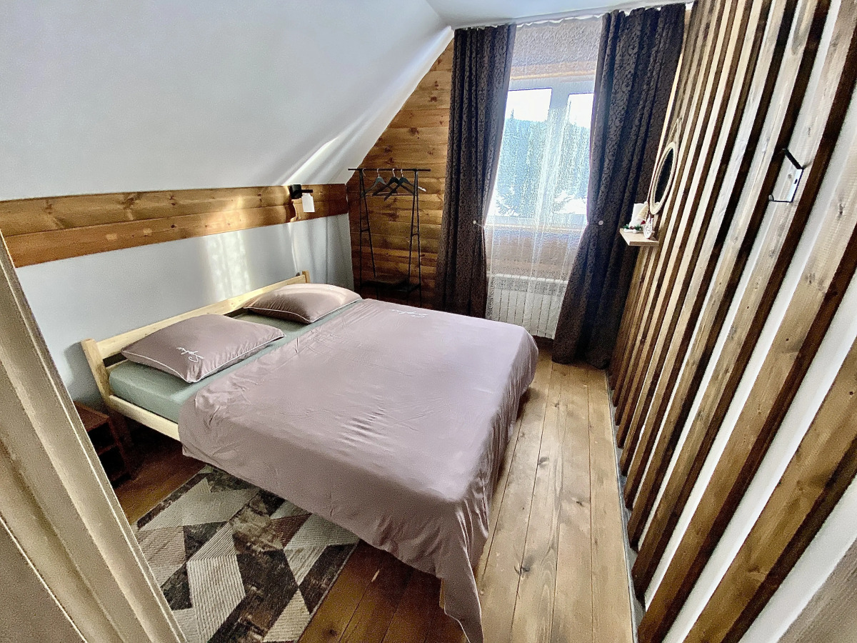 Гостевой дом Избушки guestHouse Большая