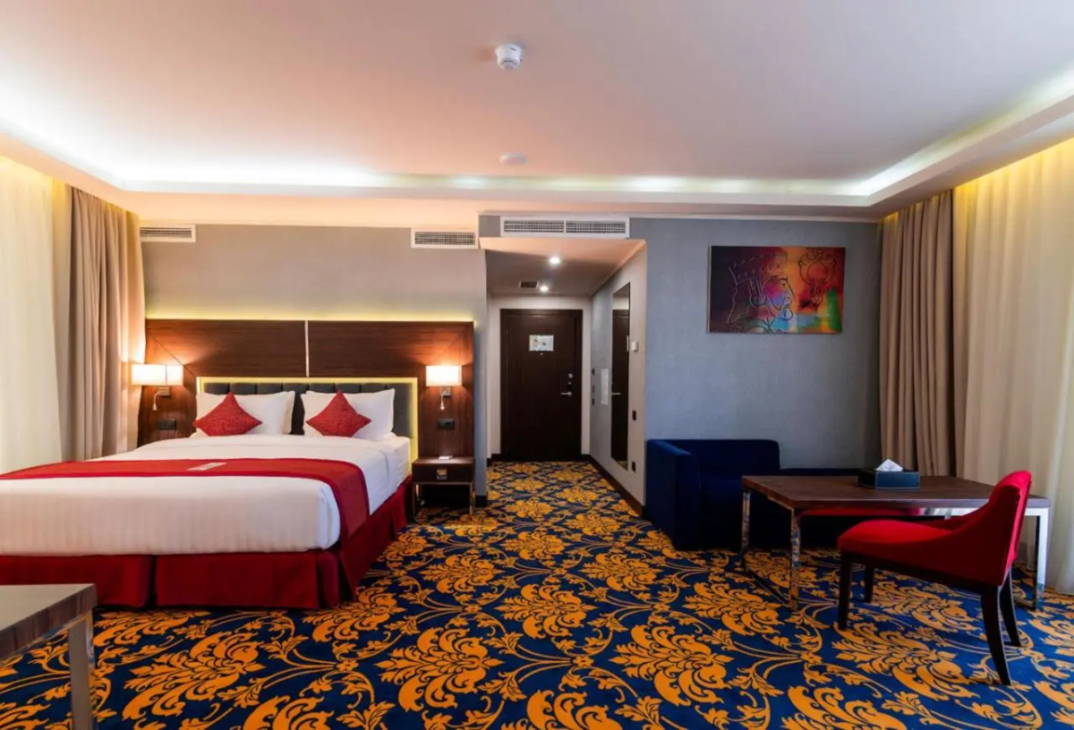 Отель Ramada and Suites by Wyndham Yerevan