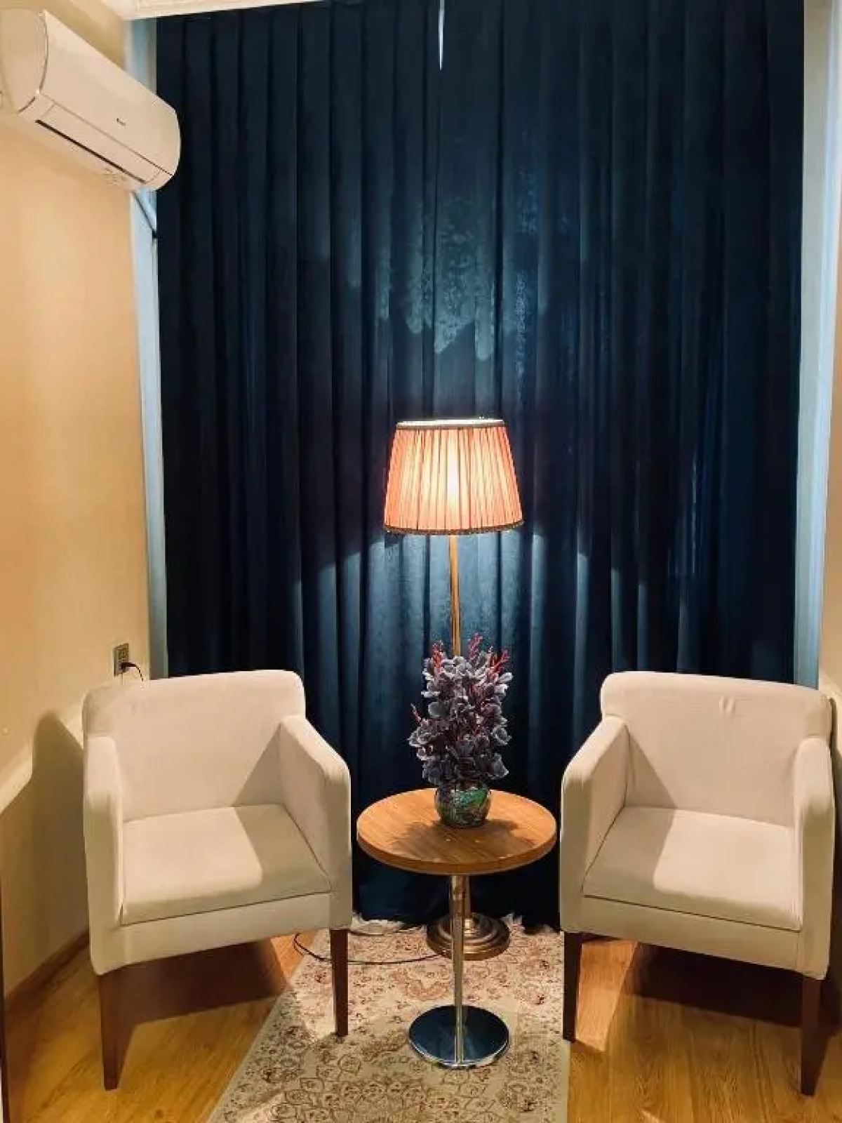 Отель Grand Mirror