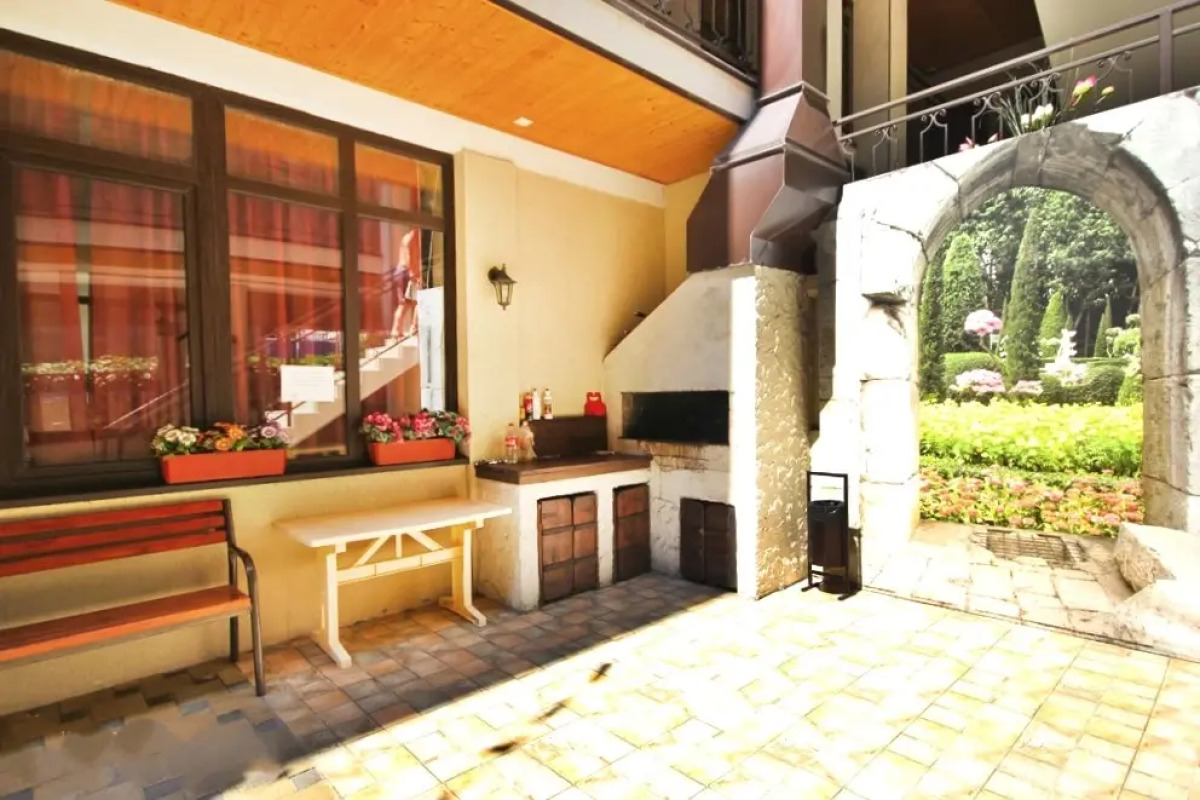 Отель Атриум