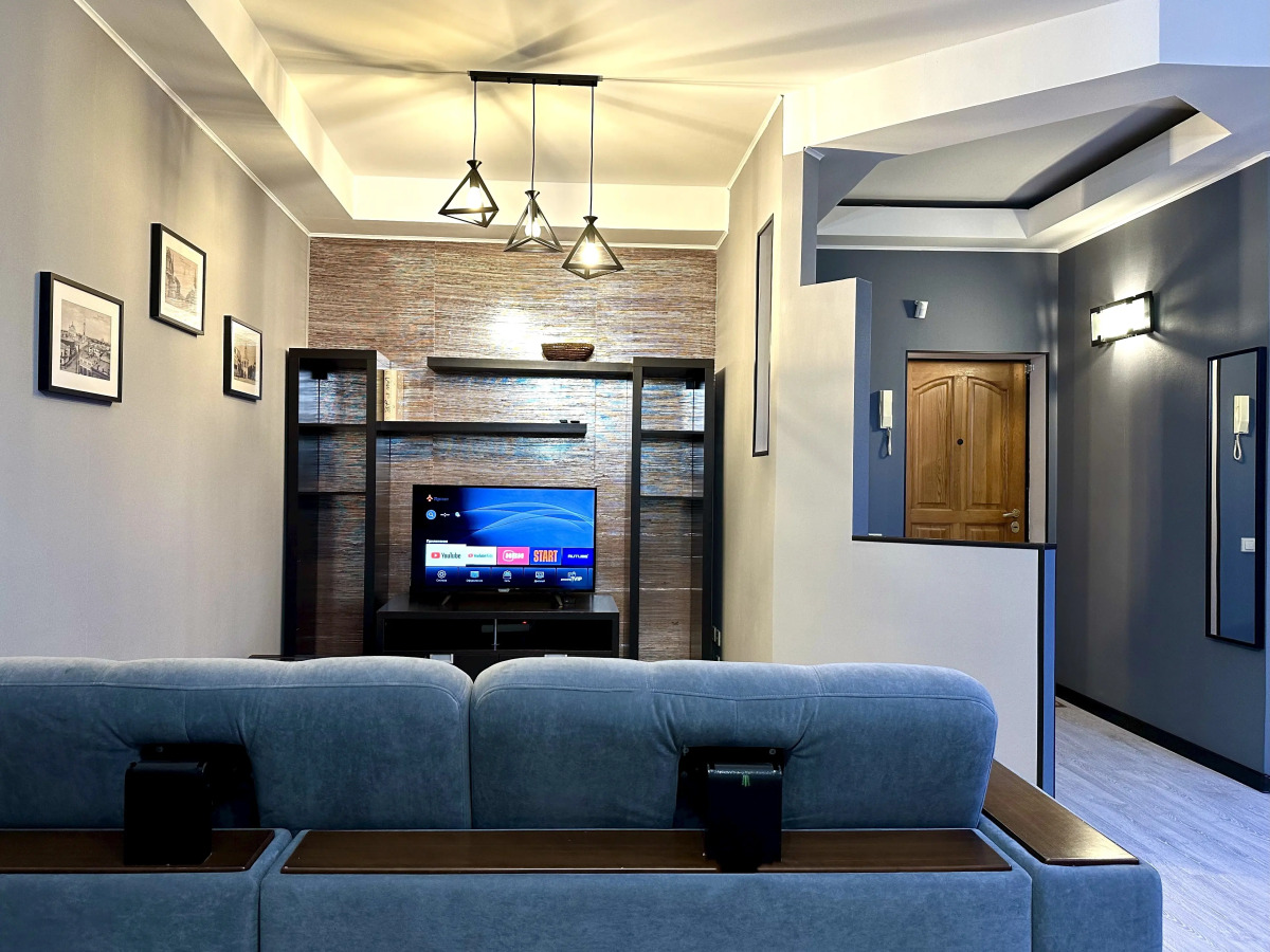 Квартира 2-комнатная Cтудия Yarapartments на Первомайской 19