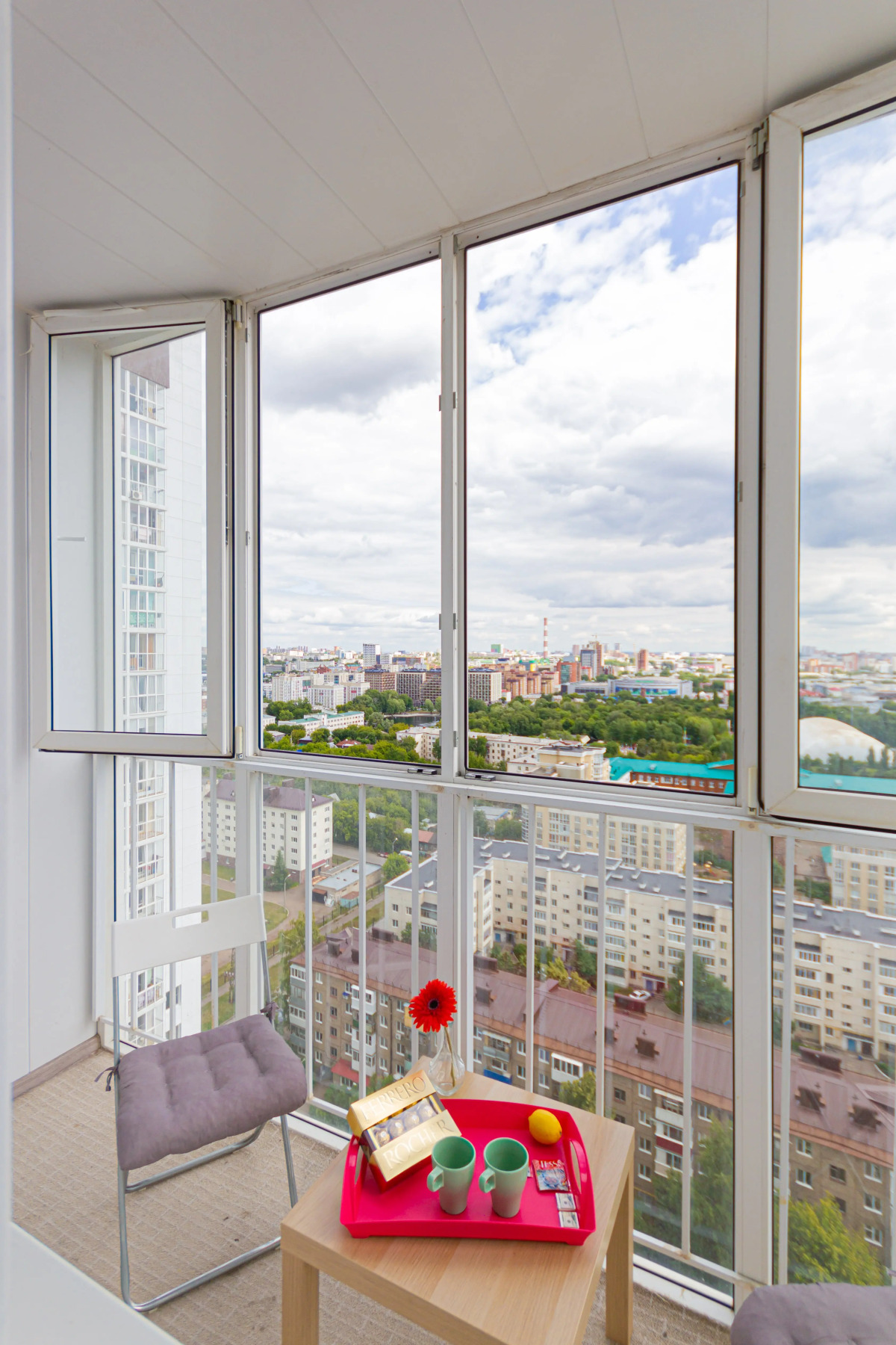 Апартаменты с Панорамным Видом в Центре Города