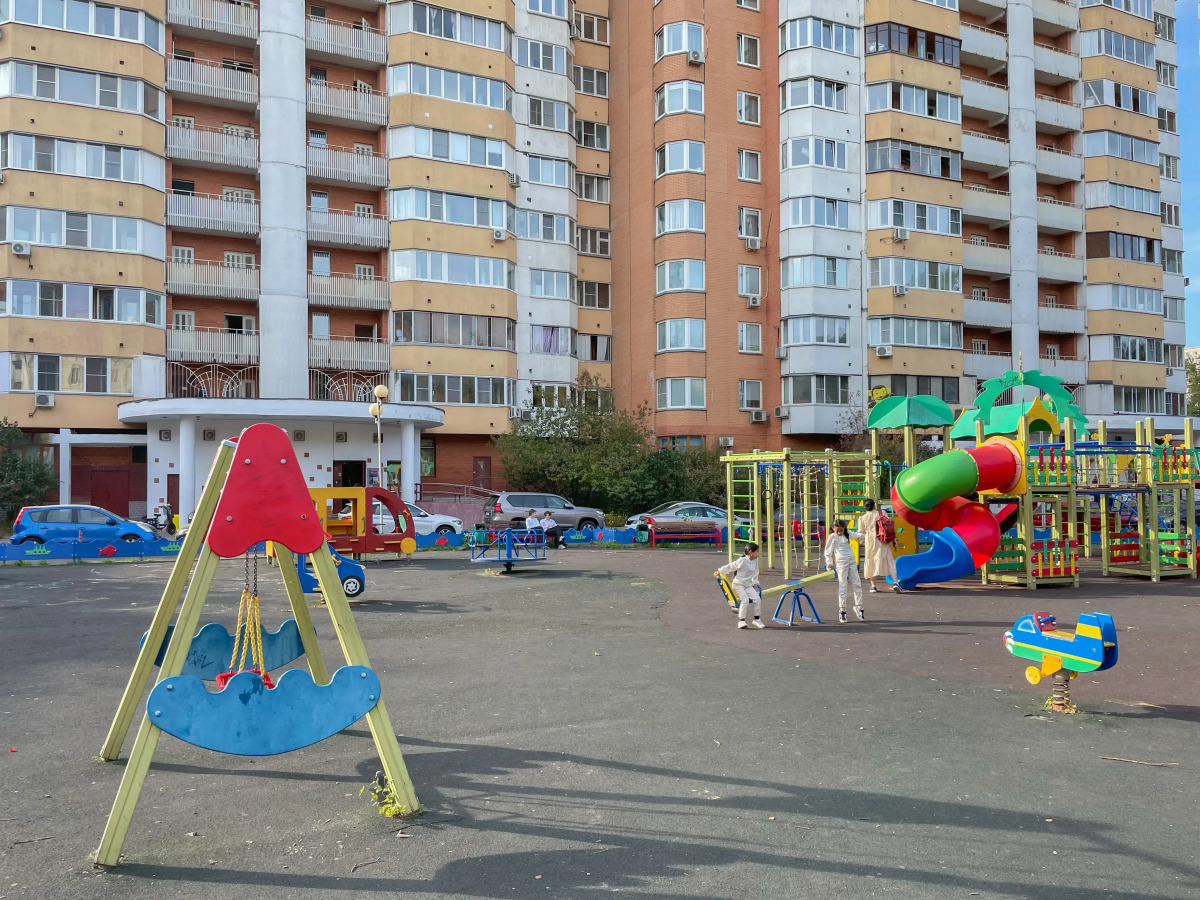 Квартира Welcome Home с Балконом у Метро Народное Ополчение