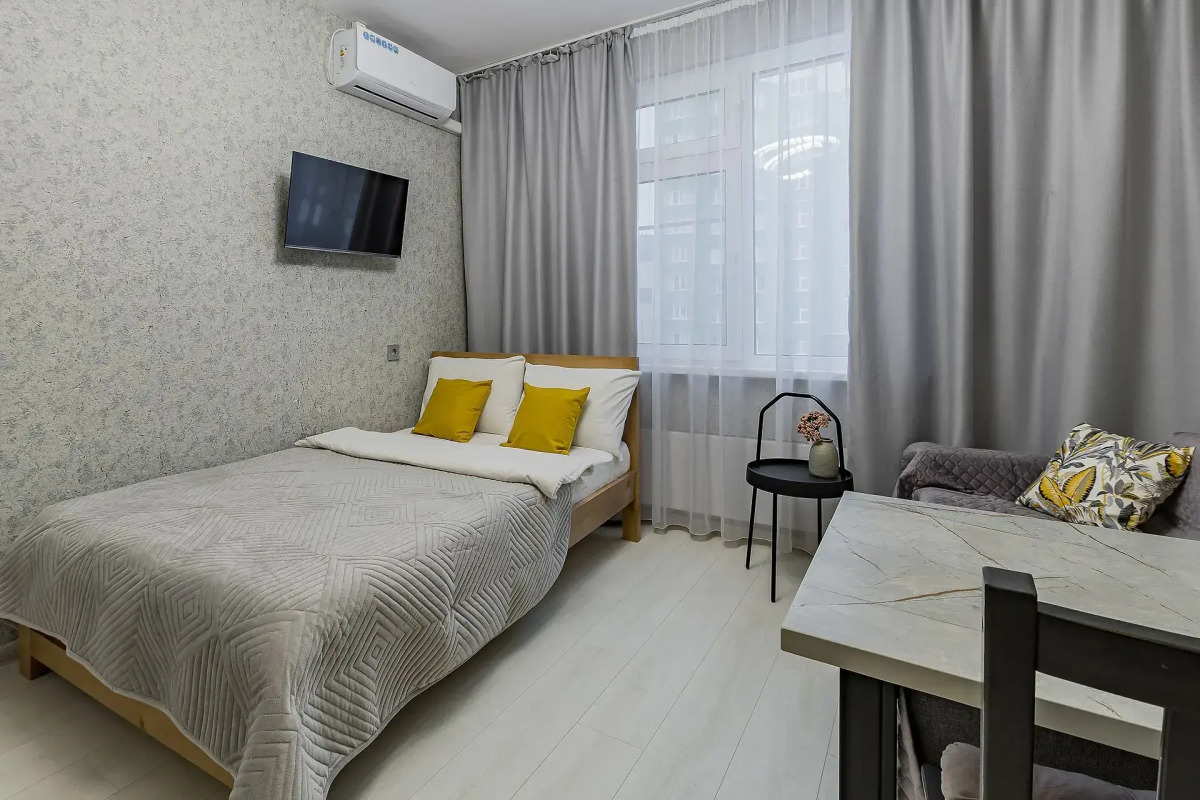 Квартира Стрелка Бурнаковская 55