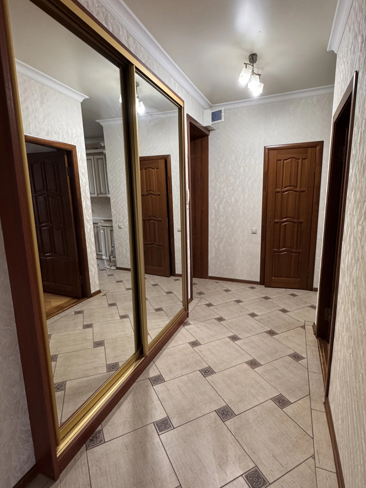 Квартира Двухкомнатная в центре города