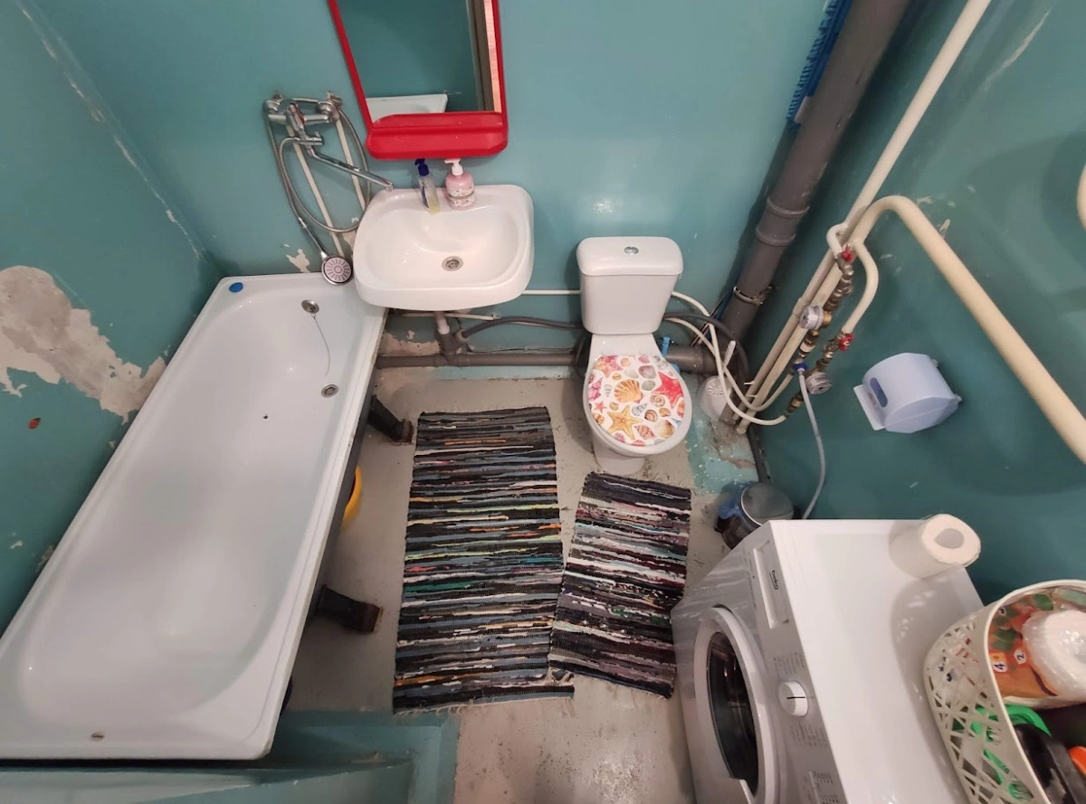 Квартира рядом с Мнтк им. Федорова и Ск Заря