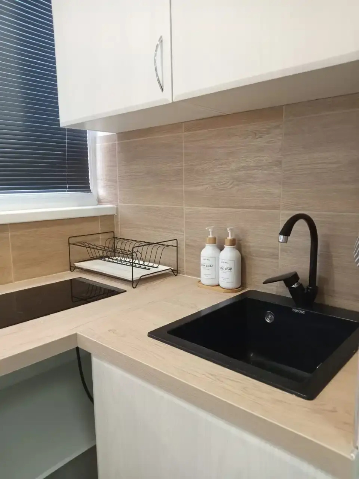 Апартаменты Яркая Студия