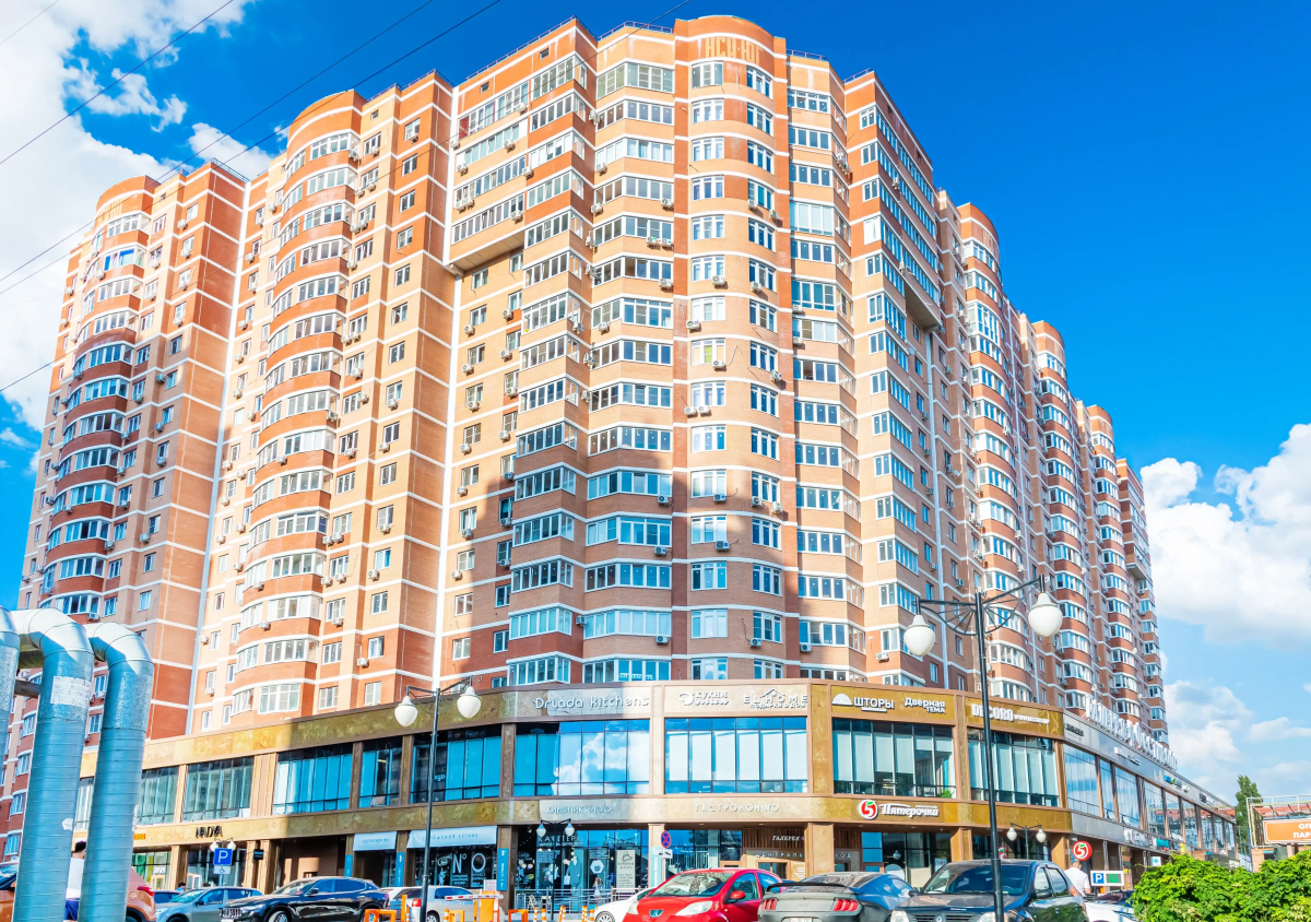 Апартаменты на 17 этаже в светлых тонах с видом на ЖК Тургенев , ФМР, Smart TV, комфорт и стиль by Depart Apart