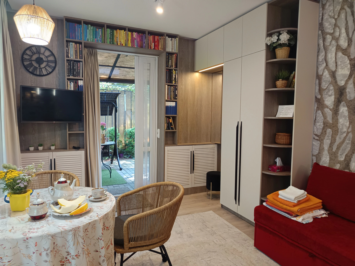 Апартаменты Студия Red в Центре Рядом с Янтарь-Холлом