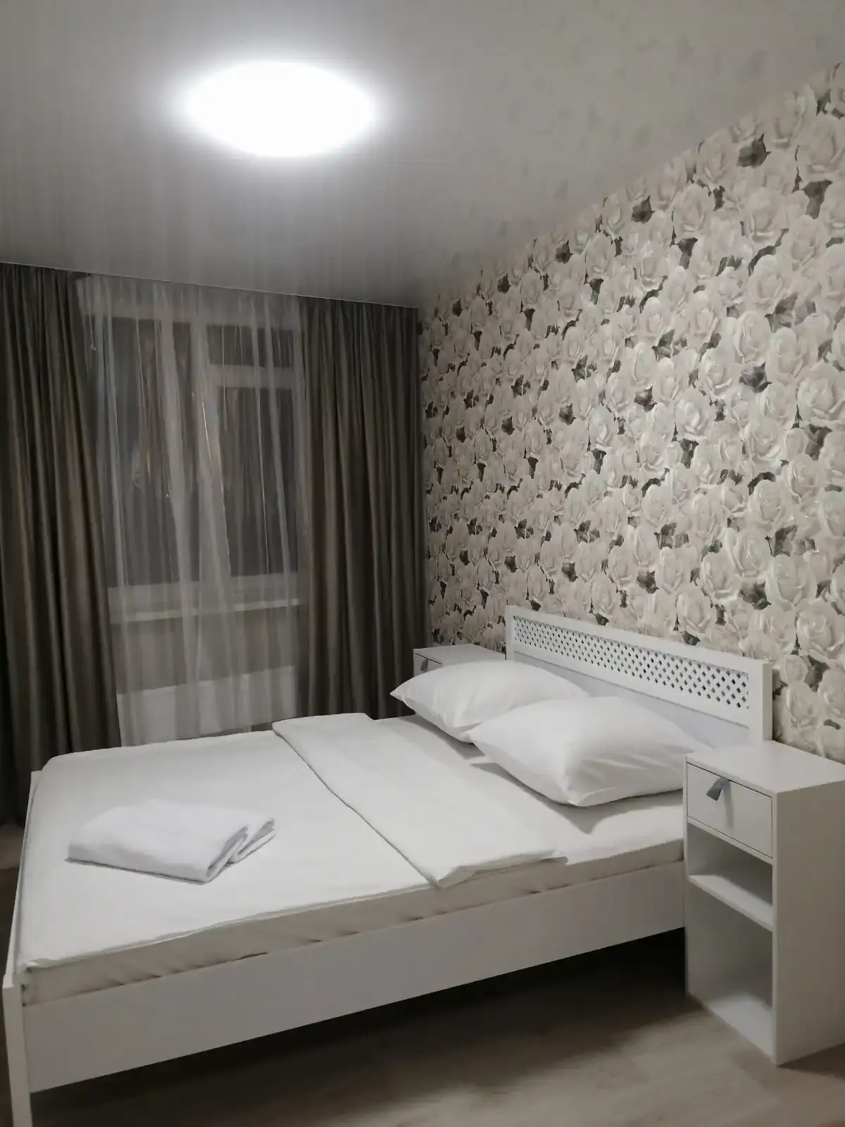 Апартаменты Двухкомнатная Квартира на Алексеева 27