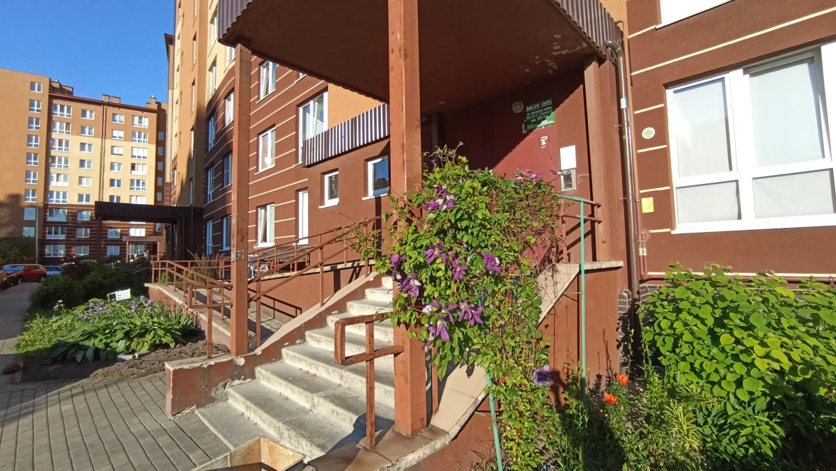 Апартаменты на Липовой Аллее 7