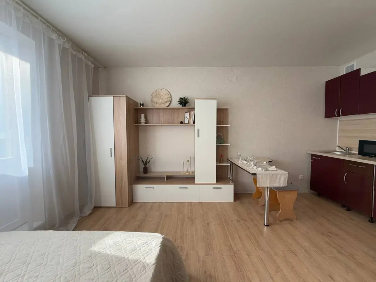 Квартира Новая рядом с Озером и Метро