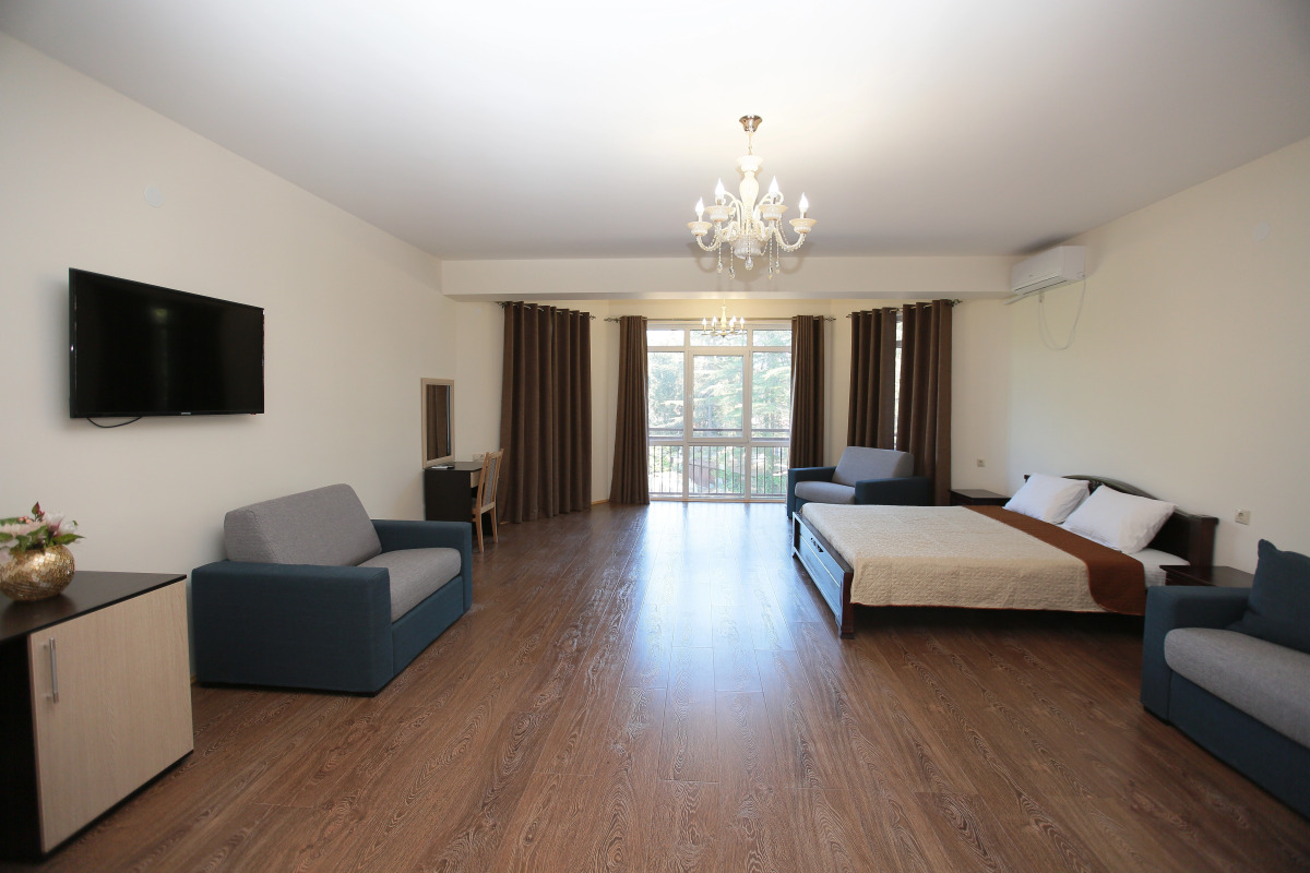 Отель Киараз Арена