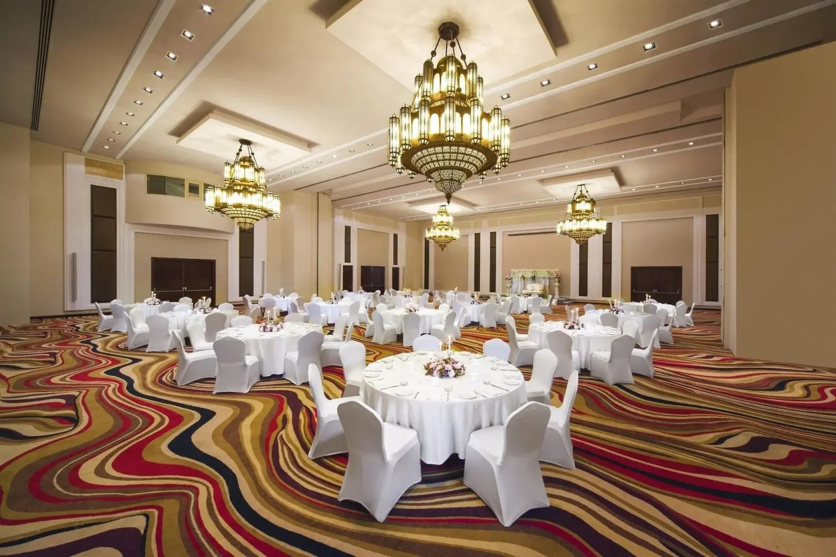 Курортный отель Sofitel Al Hamra Beach Resort