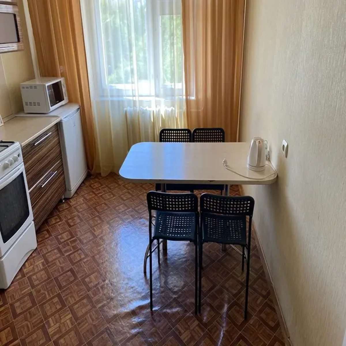 Квартира Двухкомнатная на Ул Отрадная Д79 20007