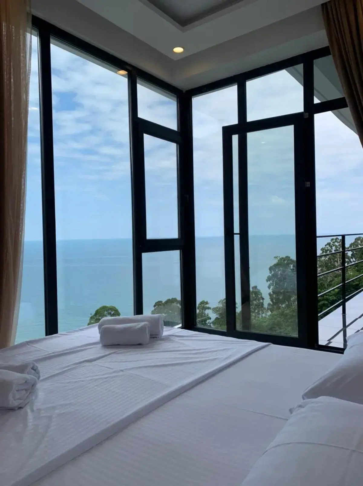 Отель Hills Kvariati