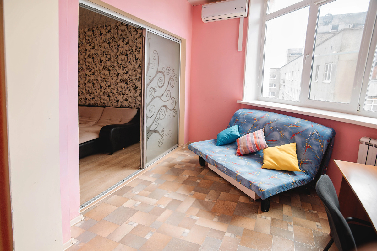 Апартаменты на Высоковольтной 39к1