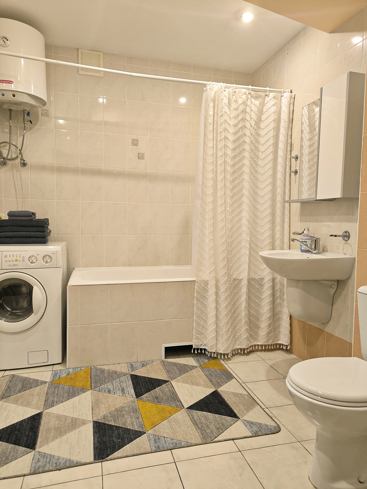 Апартаменты Карла Макса 8