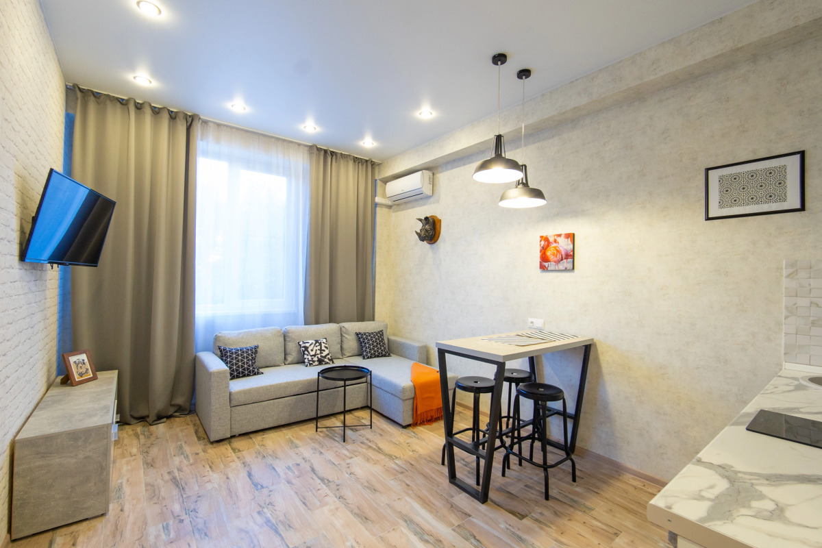 Апартаменты 2 Спальни и Маленькая Гостиная 10 минут от моря