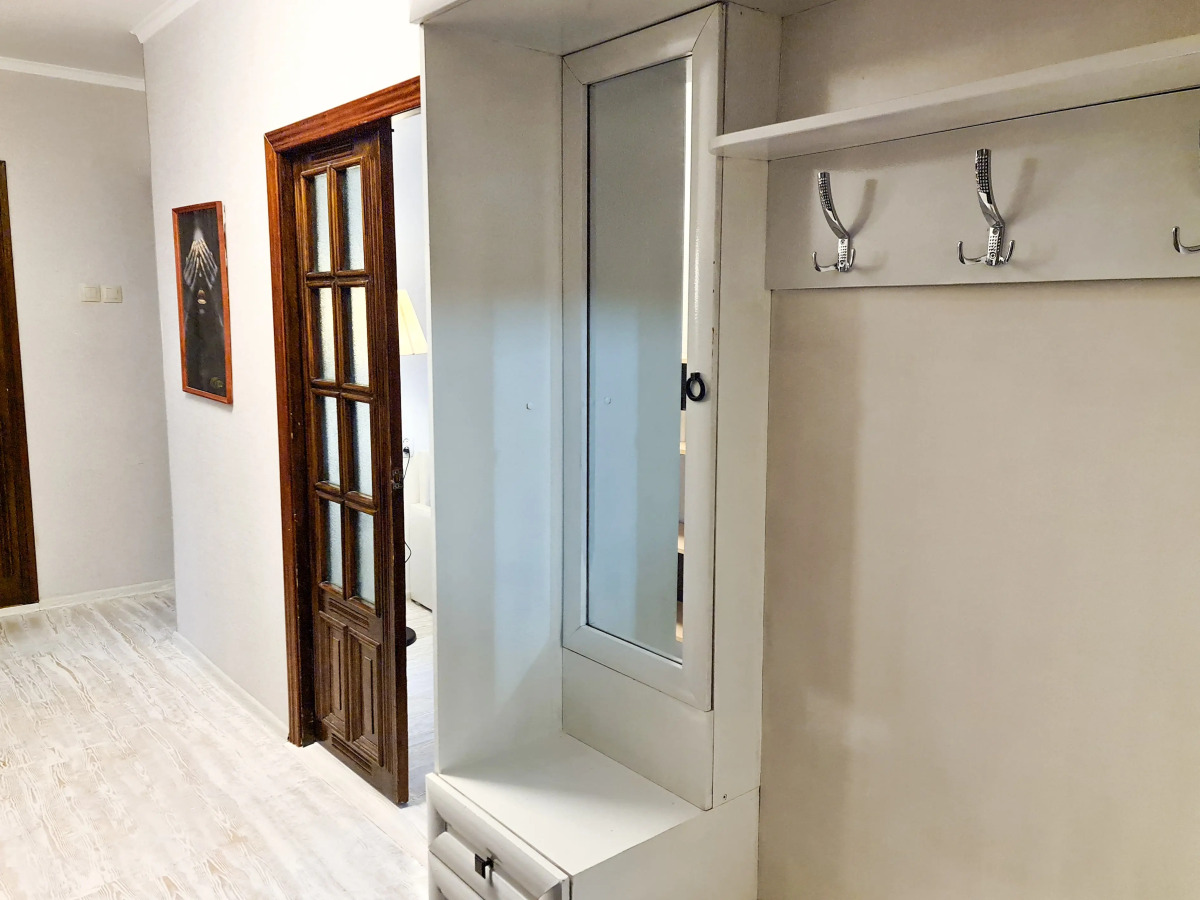 Апартаменты  Геологоразведчиков 16